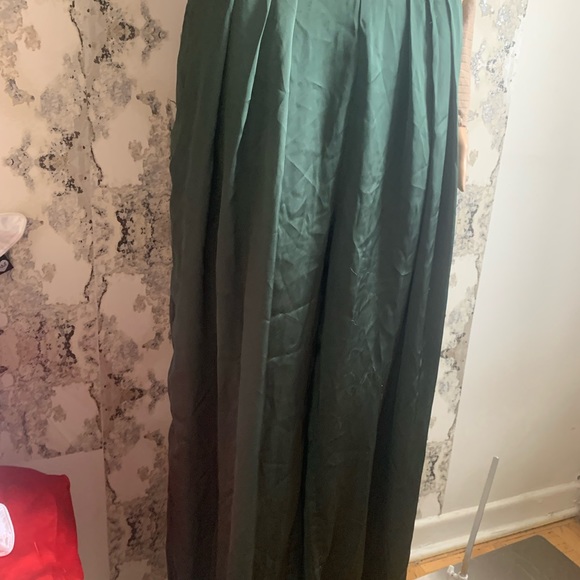 BEAUTIFUL FOREST GREEN SATIN LIKE PALLAZO PANTS ! high waisted - Picture 2 of 5